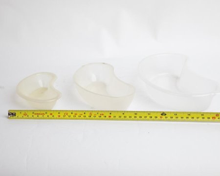 Kidney Dish Clear Plastic Small (priced individually)